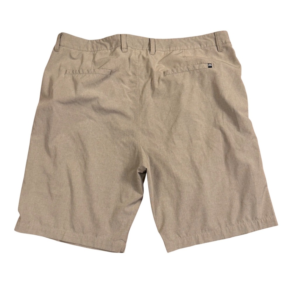 TravisMathew Mens Golf Shorts Tan Khaki Performance Stretch Size 40 - Picture 2 of 10